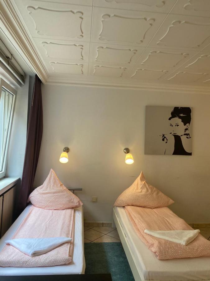 Central Shared Apartment, Friesenplatz Keulen Buitenkant foto