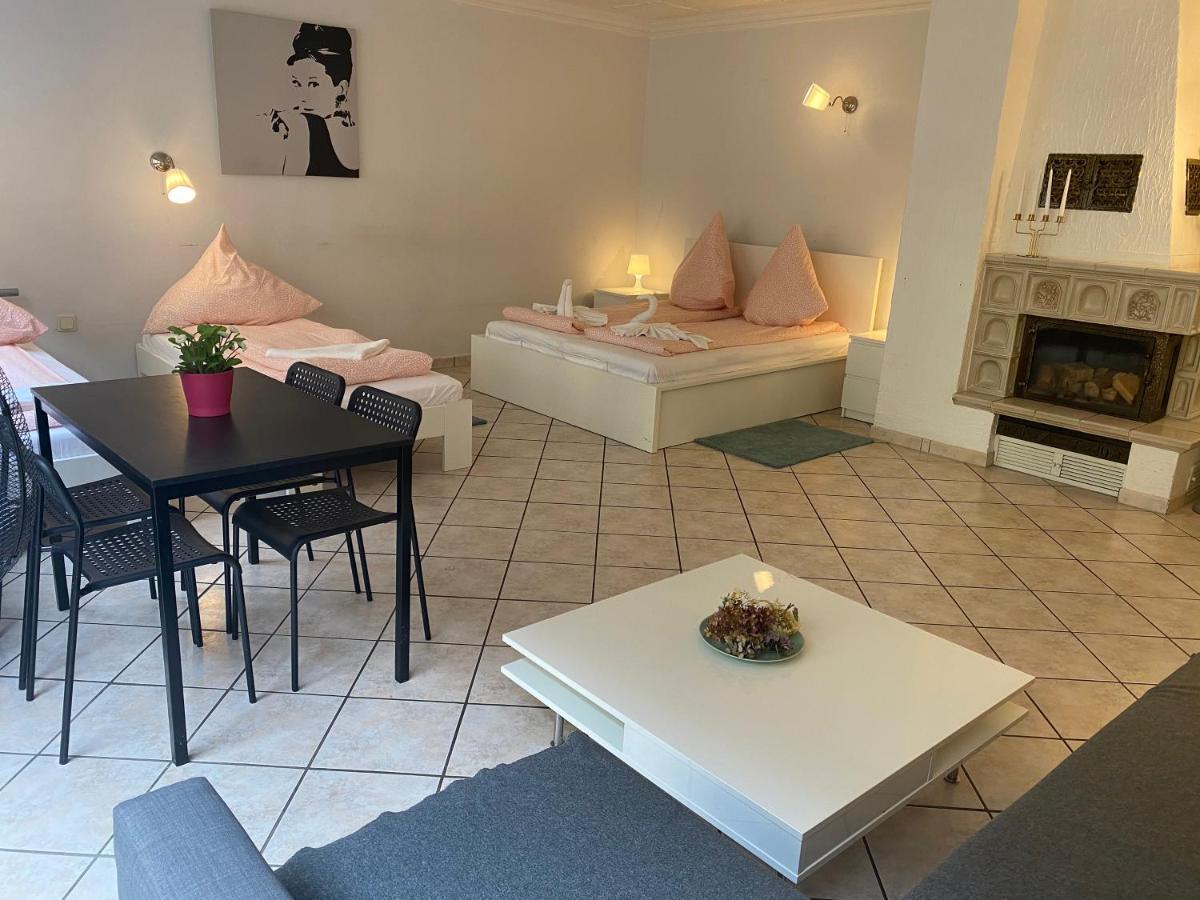 Central Shared Apartment, Friesenplatz Keulen Buitenkant foto