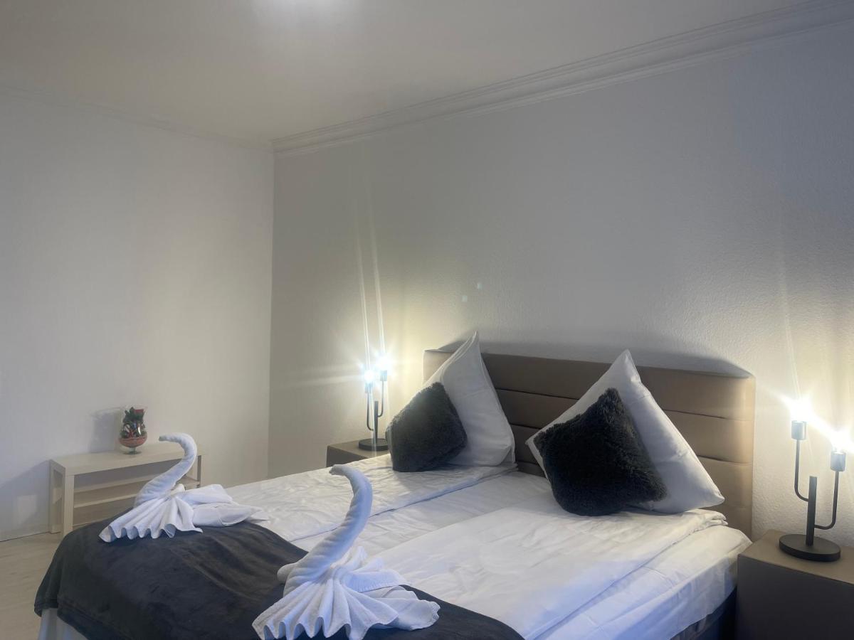 Central Shared Apartment, Friesenplatz Keulen Buitenkant foto